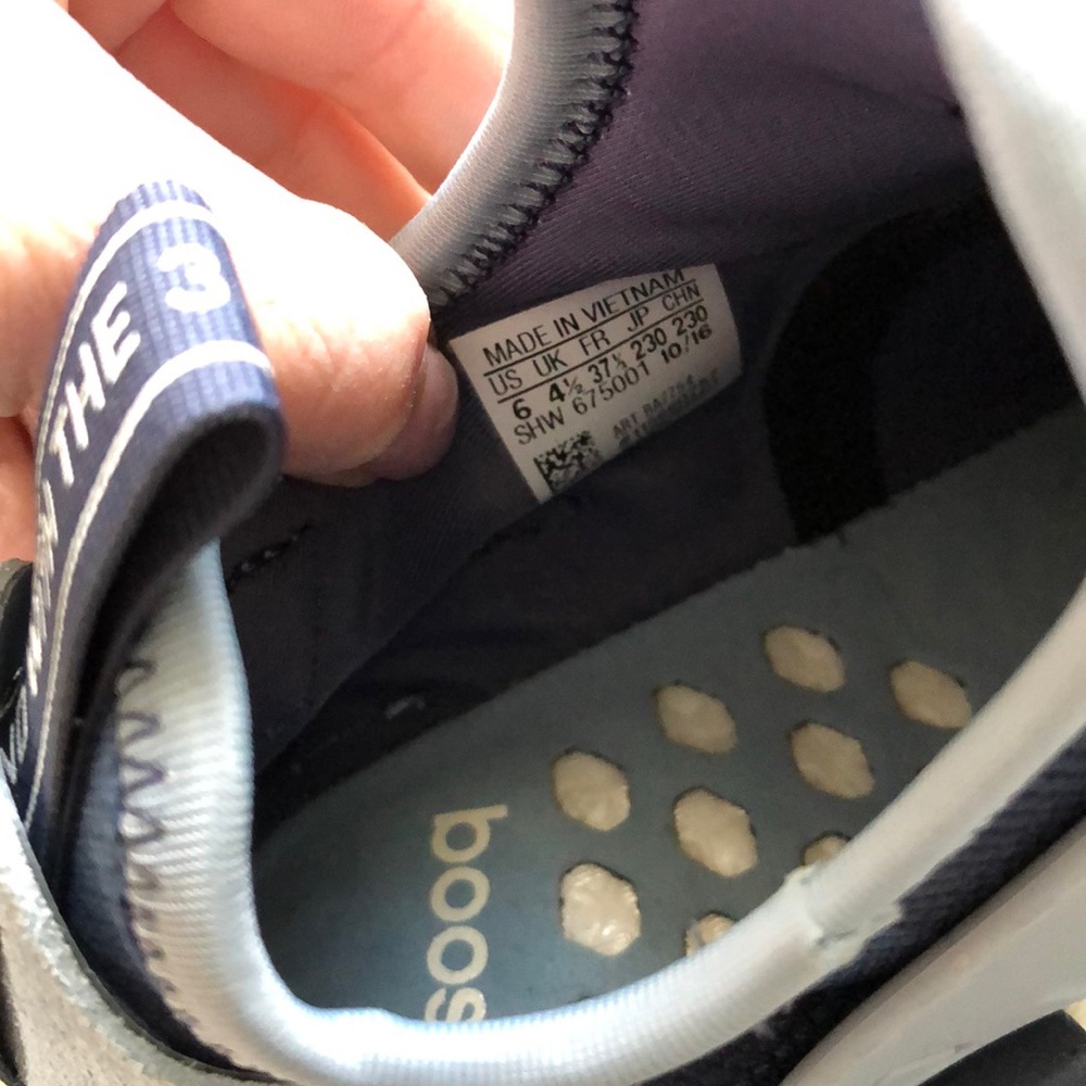 *SOLD* Adidas NMD blue camo - Picture 6 of 6